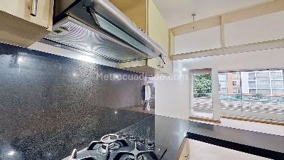 Apartamento de 3 alcobas en venta en Suba Pinos De Lombardia, Bogotá, 81 m² · foto 6 de 10