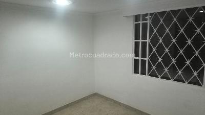 Apartamento de 3 alcobas en venta en Parques De Atahualpa, Bogotá, 45 m² · foto 2 de 10