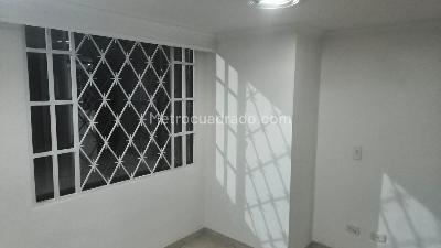 Apartamento de 3 alcobas en venta en Parques De Atahualpa, Bogotá, 45 m² · foto 4 de 10