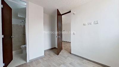 Apartamento en venta en Gerona Del Vergel, Bogotá · foto 8 de 9