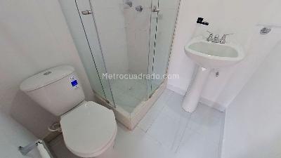 Apartamento de 3 alcobas en venta en La Esperanza Modelia, Bogotá, 76 m² · foto 3 de 20