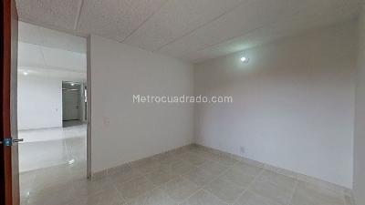Apartamento de 3 alcobas en venta en La Esperanza Modelia, Bogotá, 76 m² · foto 5 de 20