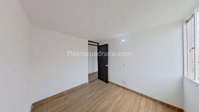 Apartamento de 3 alcobas en venta en Cr La Esperanza Et I, Soacha, 55 m² · foto 2 de 10