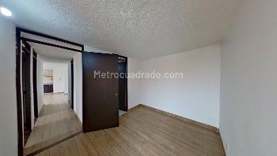 Apartamento de 3 alcobas en venta en Cr La Esperanza Et I, Soacha, 55 m² · foto 9 de 10