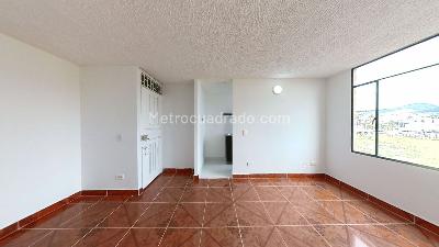 Apartamento de 3 alcobas en venta en Eugenio Diaz Castro, Soacha, 40 m² · foto 2 de 10
