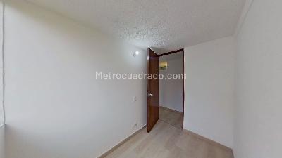 Apartamento de 3 alcobas en venta en Cr El Tesoro Et Ii, Soacha, 44 m² · foto 10 de 10