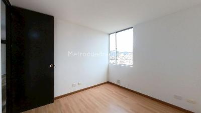 Apartamento de 3 alcobas en venta en Cd Sucre San Rafael, Soacha, 56 m² · foto 6 de 10