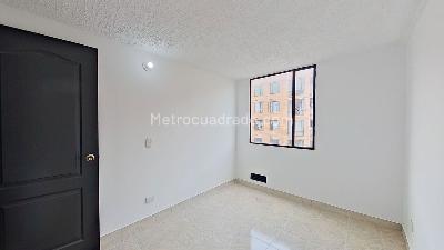 Apartamento de 3 alcobas en venta en Parque Campestre, Soacha, 57 m² · foto 4 de 10