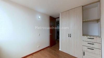 Apartamento de 3 alcobas en venta en Ub Terreros, Soacha, 56 m² · foto 3 de 10