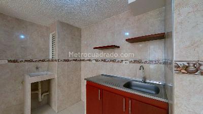 Apartamento de 2 alcobas en venta en Br Ciudad Latina Et I, Soacha, 38 m² · foto 2 de 10