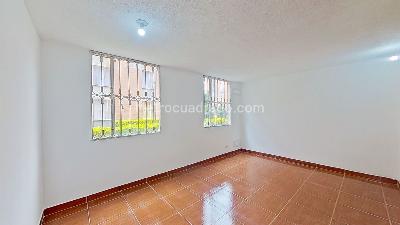 Apartamento de 3 alcobas en venta en Cr El Progreso Et I, Soacha, 53 m² · foto 4 de 10