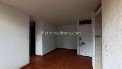 Apartamento de 2 alcobas en venta en La Capilla, Soacha, 30 m² · foto 10 de 10