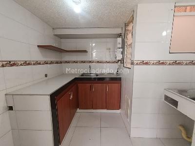 Apartamento de 3 alcobas en venta en Br Loma Linda, Soacha, 50 m² · foto 3 de 10