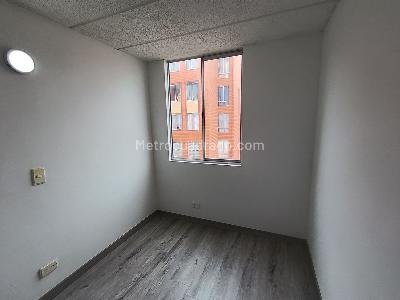 Apartamento de 2 alcobas en venta en Centro Comercial Prado Verde, Soacha, 41 m² · foto 6 de 10