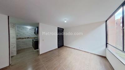 Apartamento de 3 alcobas en venta en El Prado De Las Vegas, Soacha, 52 m² · foto 2 de 10