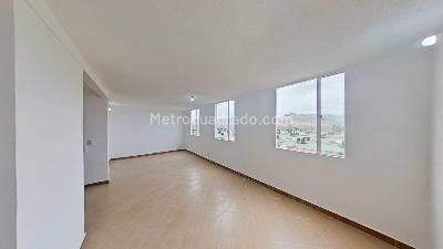Apartamento de 2 alcobas en venta en San Bernardino, Soacha, 47 m² · foto 3 de 10