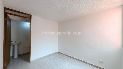Apartamento de 3 alcobas en venta en Cr La Grandeza Et Iii, Soacha, 52 m² · foto 4 de 10