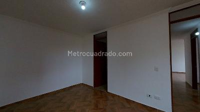Apartamento de 3 alcobas en venta en Soacha, 54 m² · foto 2 de 10