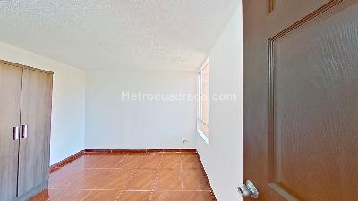 Apartamento de 2 alcobas en venta en Cr Abedul, Soacha, 41 m² · foto 3 de 10