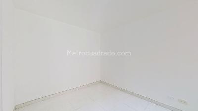 Apartamento de 2 alcobas en venta en Cr Ris, Soacha, 33 m² · foto 5 de 10