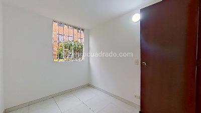 Apartamento de 2 alcobas en venta en Cr Ris, Soacha, 33 m² · foto 6 de 10