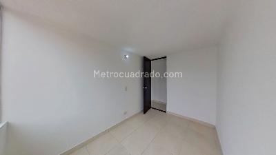 Apartamento de 3 alcobas en venta en Cr Torrentes, Soacha, 52 m² · foto 2 de 10
