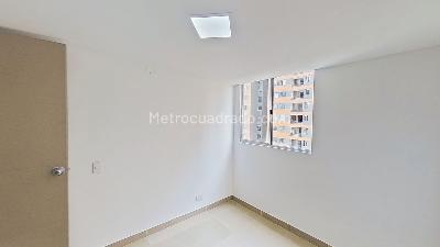 Apartamento de 3 alcobas en venta en Marco Fidel Suarez, Bello, 60 m² · foto 2 de 13