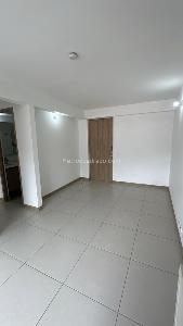 Apartamento de 2 alcobas en venta en Zona Industrial No 1, Bello, 55 m² · foto 4 de 10
