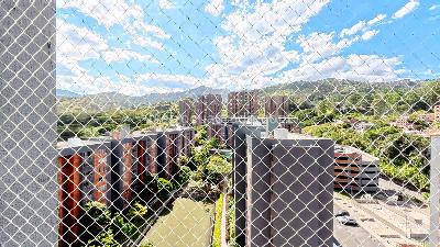 Apartamento de 3 alcobas en venta en Zona Rural, Itagüí, 52 m² · foto 10 de 19