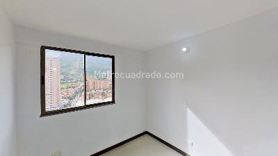 Apartamento de 3 alcobas en venta en Parque Tulio Ospina, Bello, 74 m² · foto 4 de 10