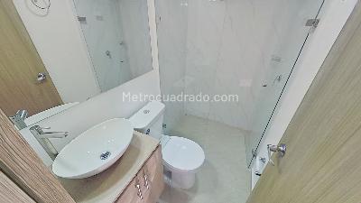 Apartamento de 3 alcobas en venta en Espiritu Santo, Bello, 51 m² · foto 2 de 13