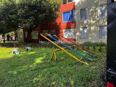 Apartamento de 3 alcobas en venta en Los Naranjos, Bogotá, 60 m² · foto 11 de 18