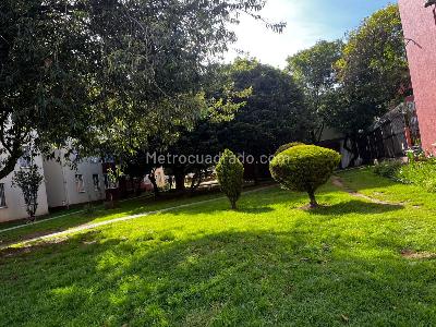 Apartamento de 3 alcobas en venta en Los Naranjos, Bogotá, 60 m² · foto 16 de 18