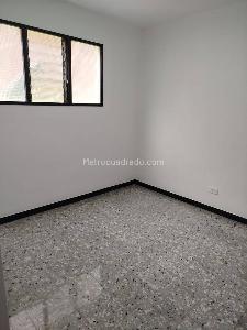 Casa de 3 alcobas en arriendo en Las Margaritas, Envigado, 184 m² · foto 11 de 19