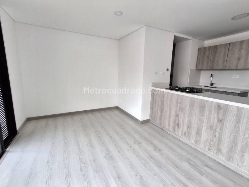 2BR Apartment in San Antonio (76 m²) - 2