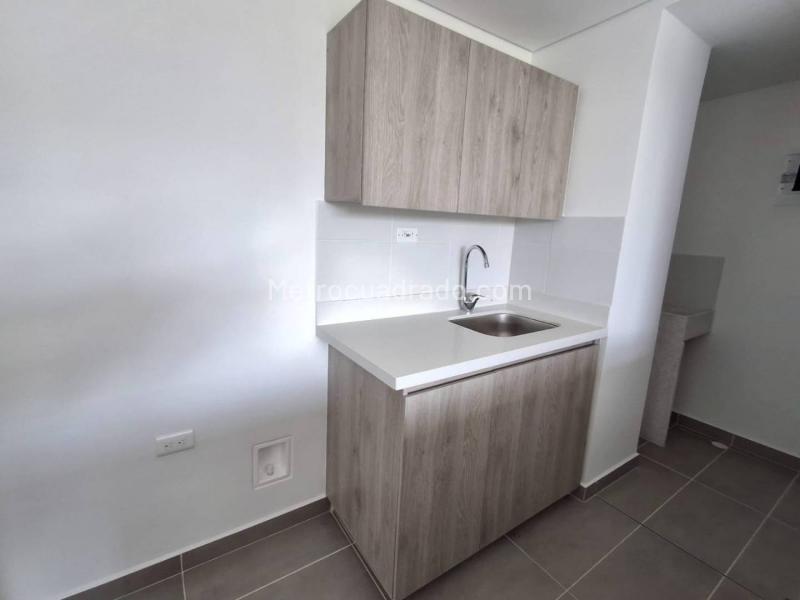 Apartamento en Arriendo, San Antonio, Rionegro - 2