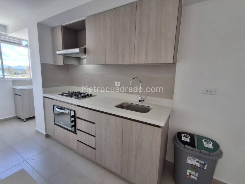 3BR Apartment in Los Colegios (74 m²) - 5