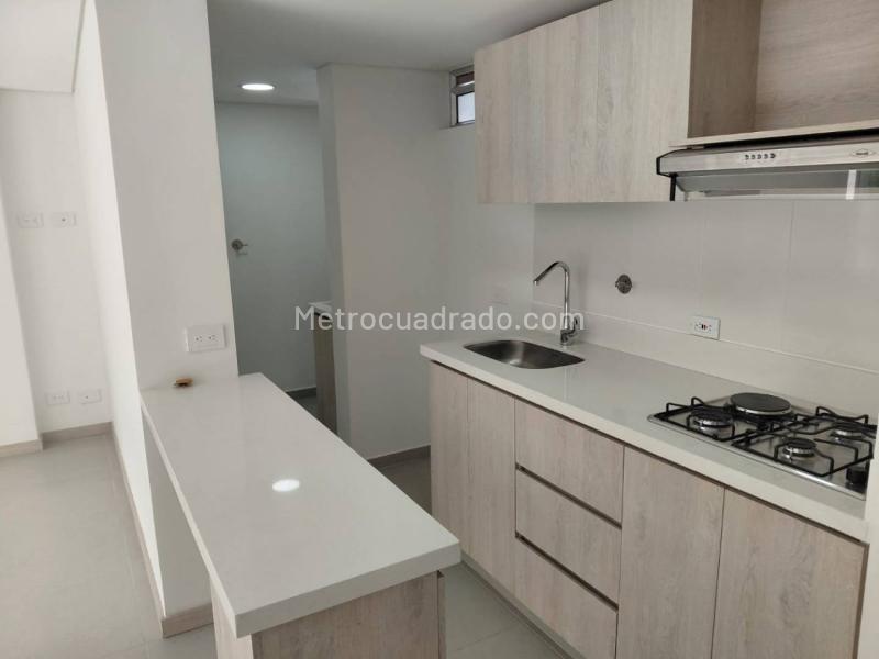 Apartamento en Arriendo de 2 Alcobas en La Loma del Indio cerca a Las Palmas - 4