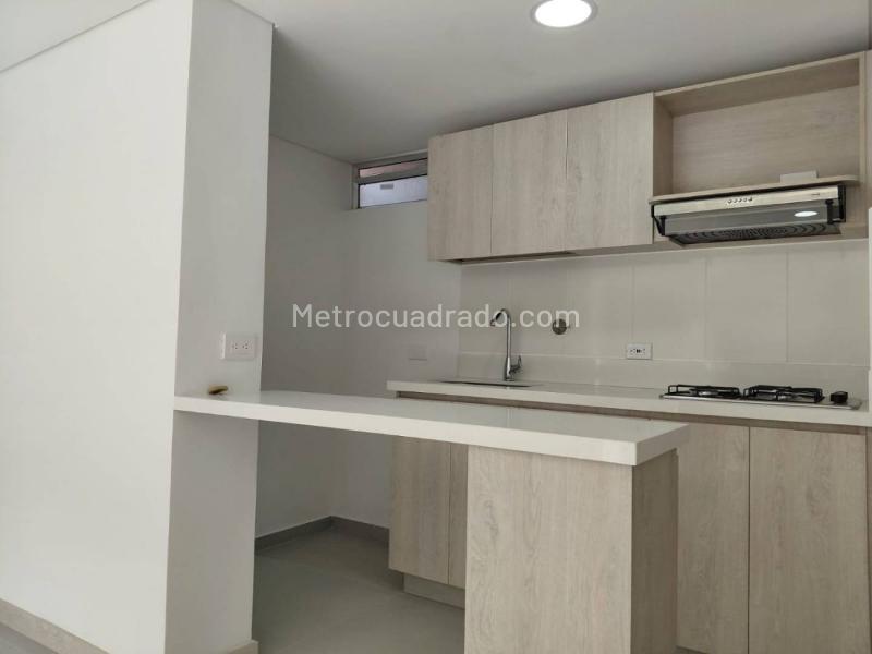 Apartamento en Arriendo de 2 Alcobas en La Loma del Indio cerca a Las Palmas - 6