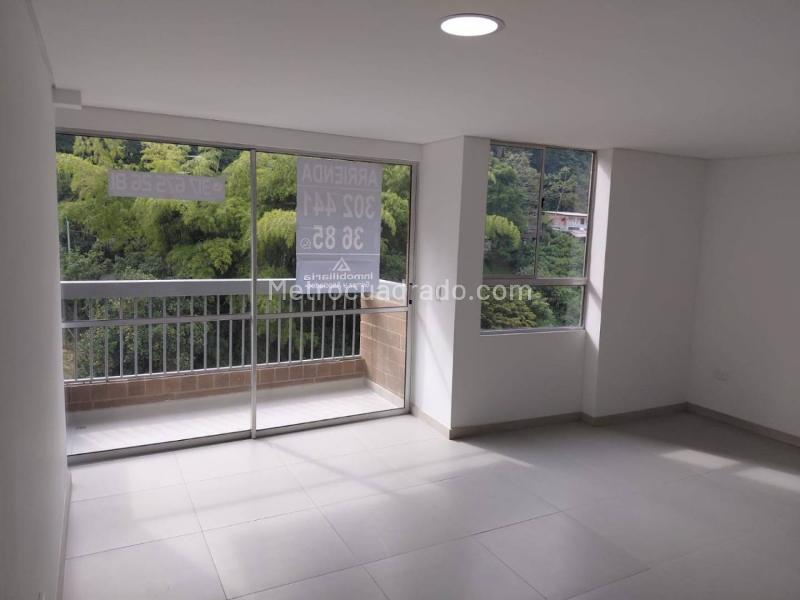 Apartamento en Arriendo de 2 Alcobas en La Loma del Indio cerca a Las Palmas - 7