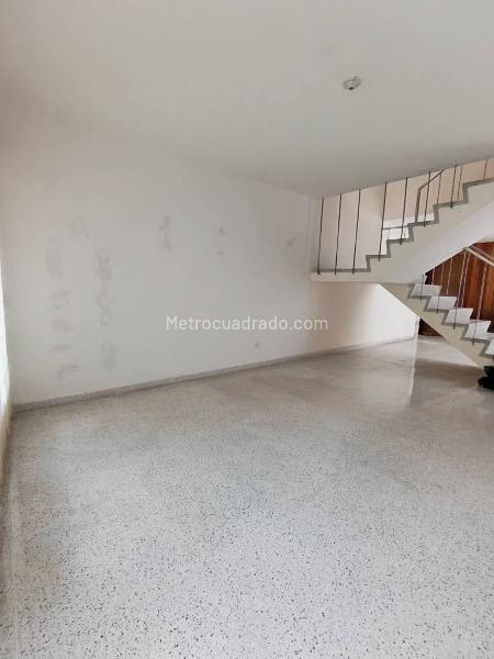 Casa Amplia de 4 Alcobas en Laureles - 4