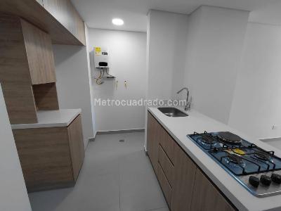 Apartamento de 3 alcobas en arriendo en Machado, Bello, 54 m² · foto 5 de 18