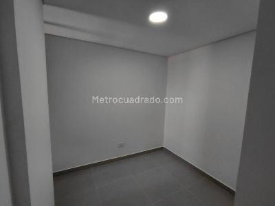 Apartamento de 3 alcobas en arriendo en Machado, Bello, 54 m² · foto 10 de 18