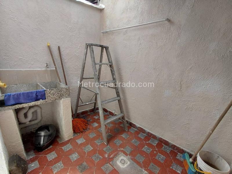 Spacious 4BR Apartment in San Joaquin - 7