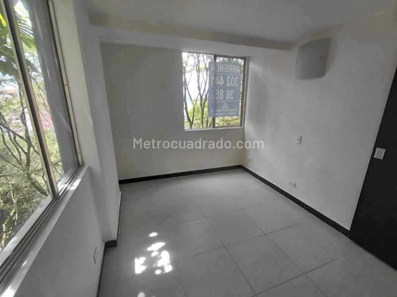 Apartamento de 2 Alcobas cerca a San Diego - 4