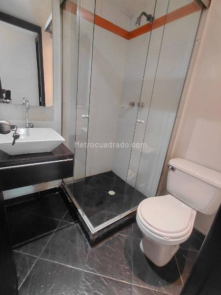 Apartamento de 2 Alcobas cerca a San Diego - 9