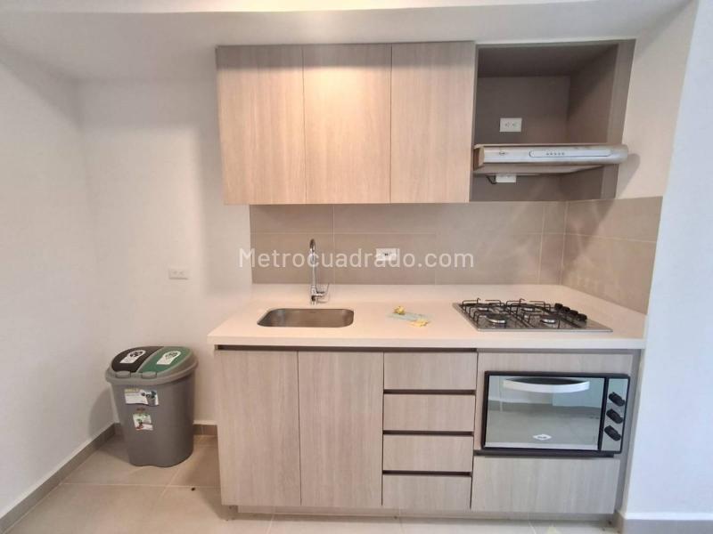2BR Apartment in Los Colegios (54 m²) - 3