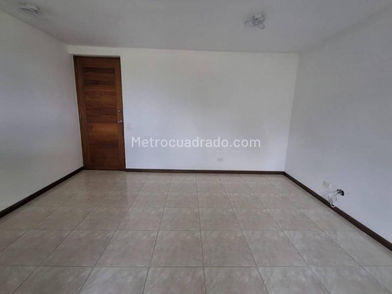 2BR Apartment in El Porvenir (65 m²) - 3