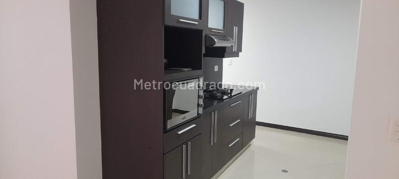 Versatile House for Rent in La Castellana - 5