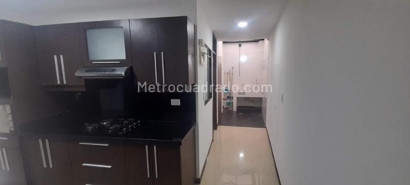 Versatile House for Rent in La Castellana - 9